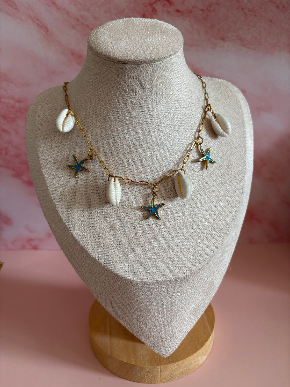 Collier breloques coquillages