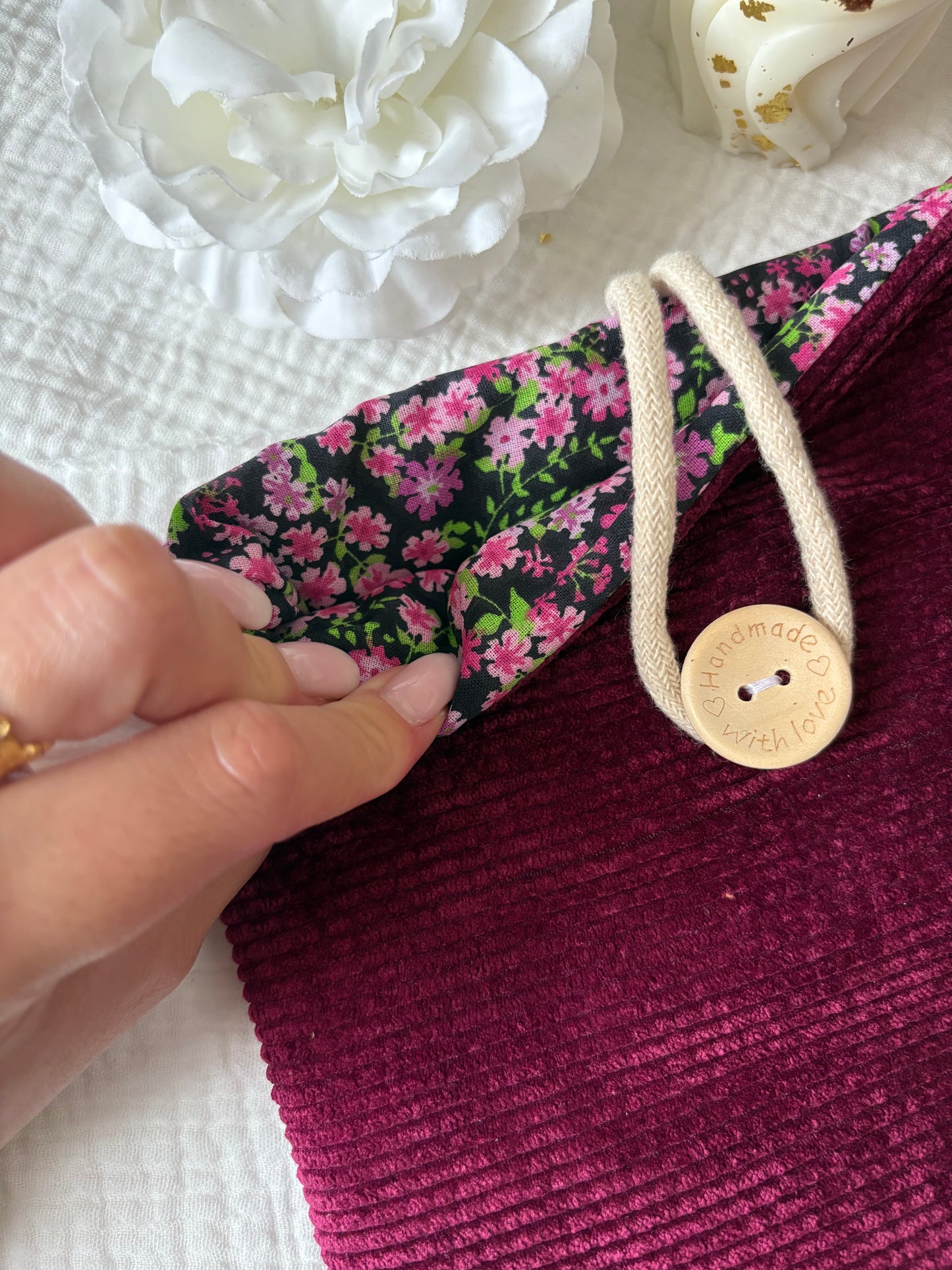 Pochette à livres violette