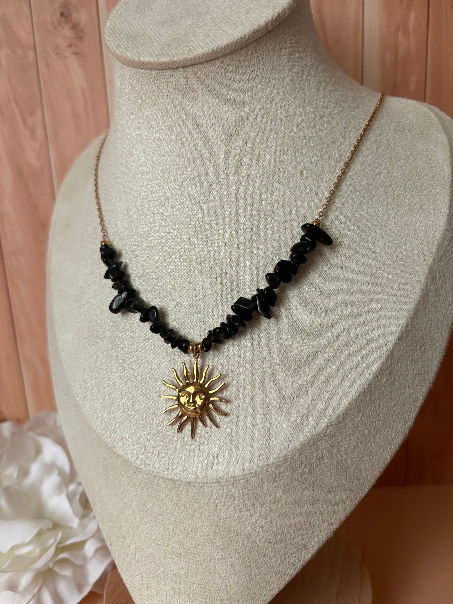 Collier BLACK SUN