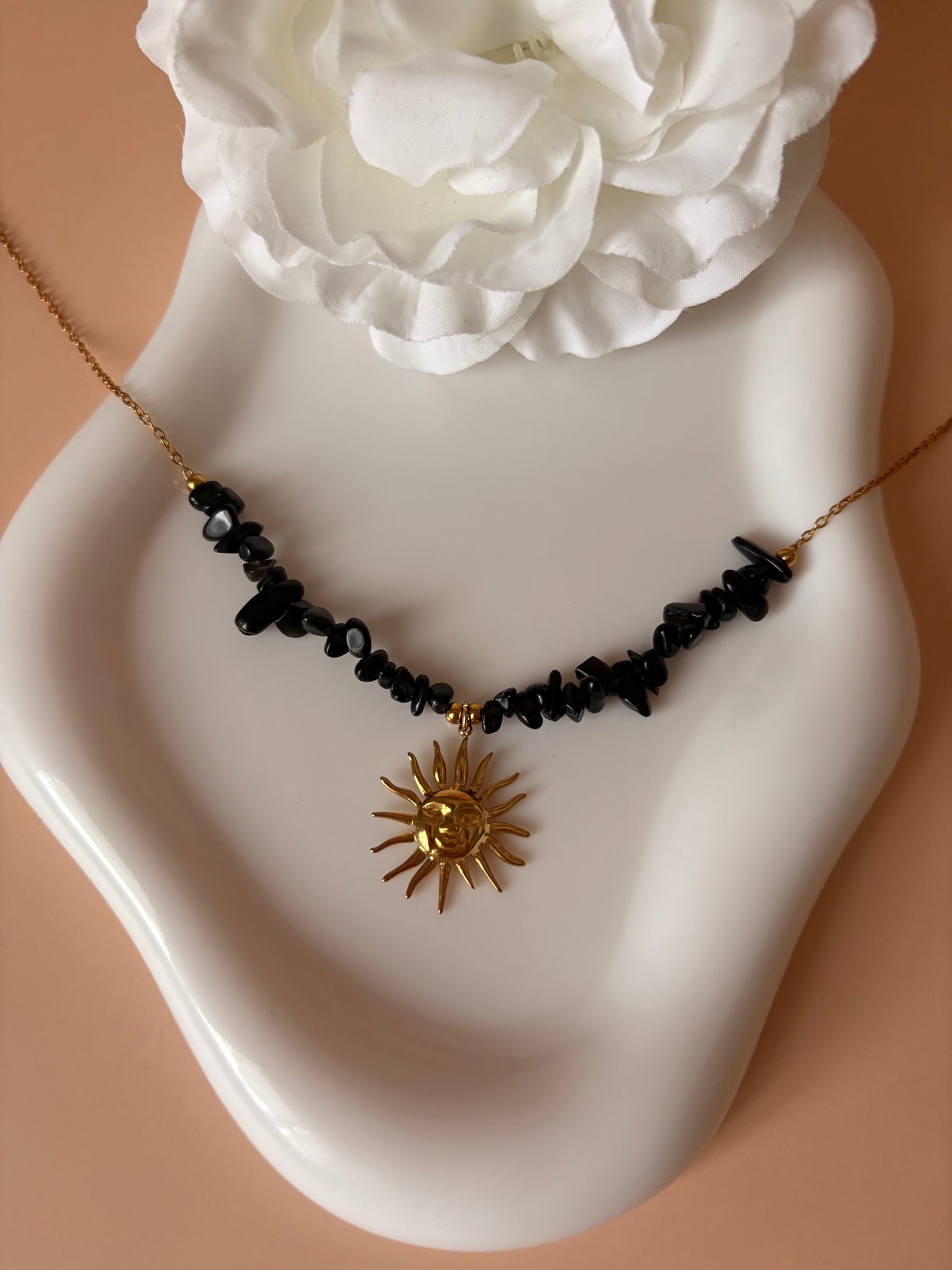 Collier BLACK SUN