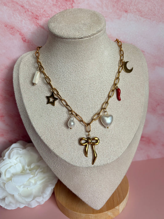 Collier breloques NOEUD